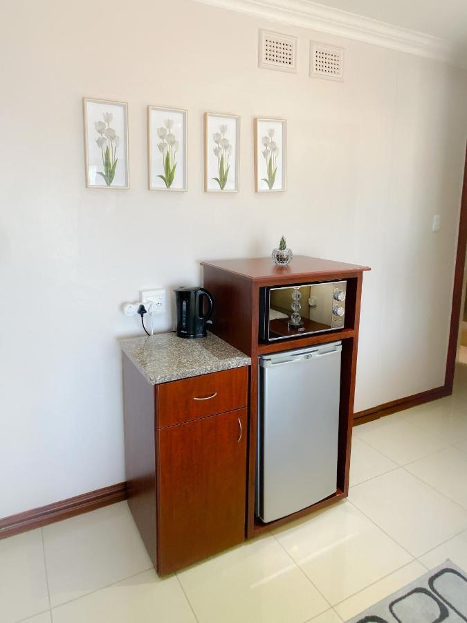The Meritus Guest House Westville Екстериор снимка