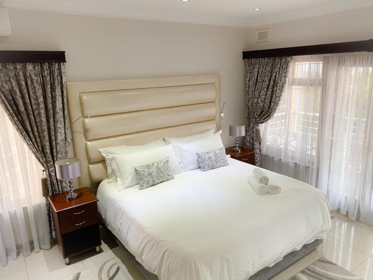 The Meritus Guest House Westville Екстериор снимка
