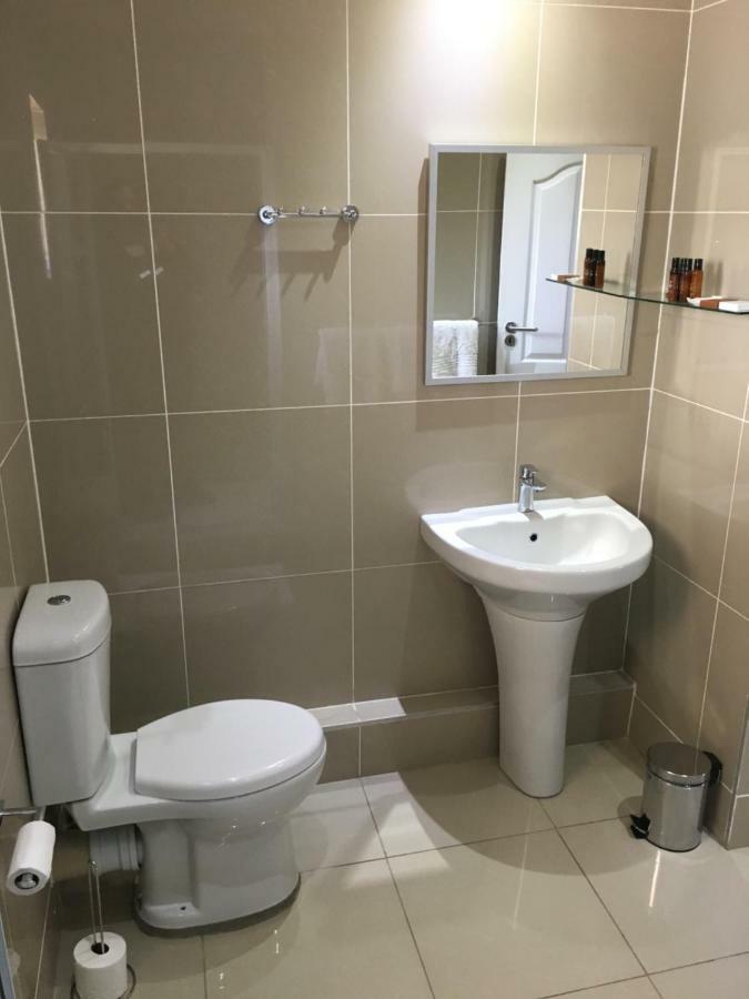 The Meritus Guest House Westville Екстериор снимка
